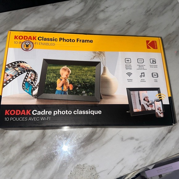 Kodak Classic Photo Frame 10-Inch Wi-Fi Enabled Digital Picture Frame - Picture 1 of 6